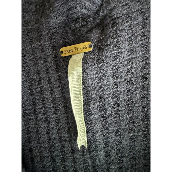 Free People Copenhagen Thermal waffle Long Sleeve Top Navy Double V Neck Size L - Picture 6 of 8